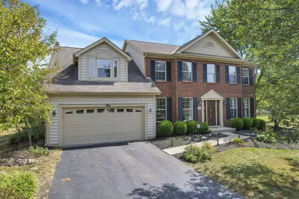 9182 Marlebury End, Powell, OH 43065