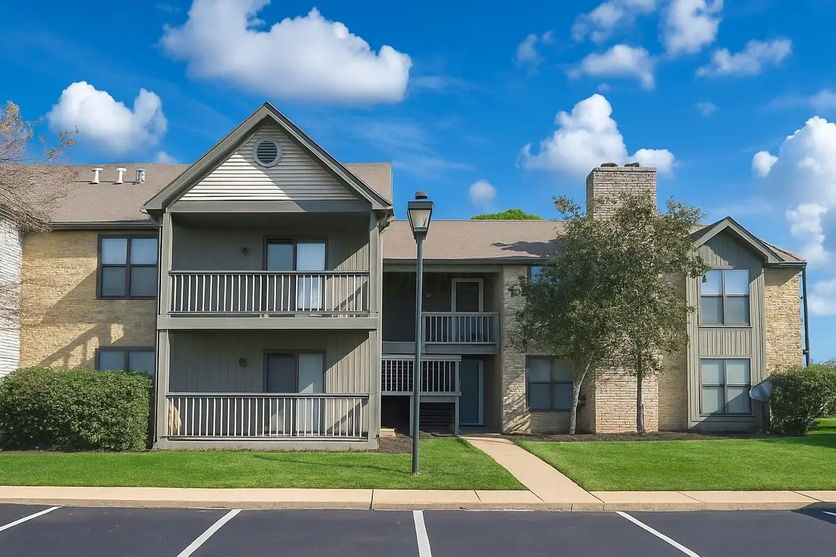 2744 Greystone Drive, Columbus, OH 43220 - Image #1