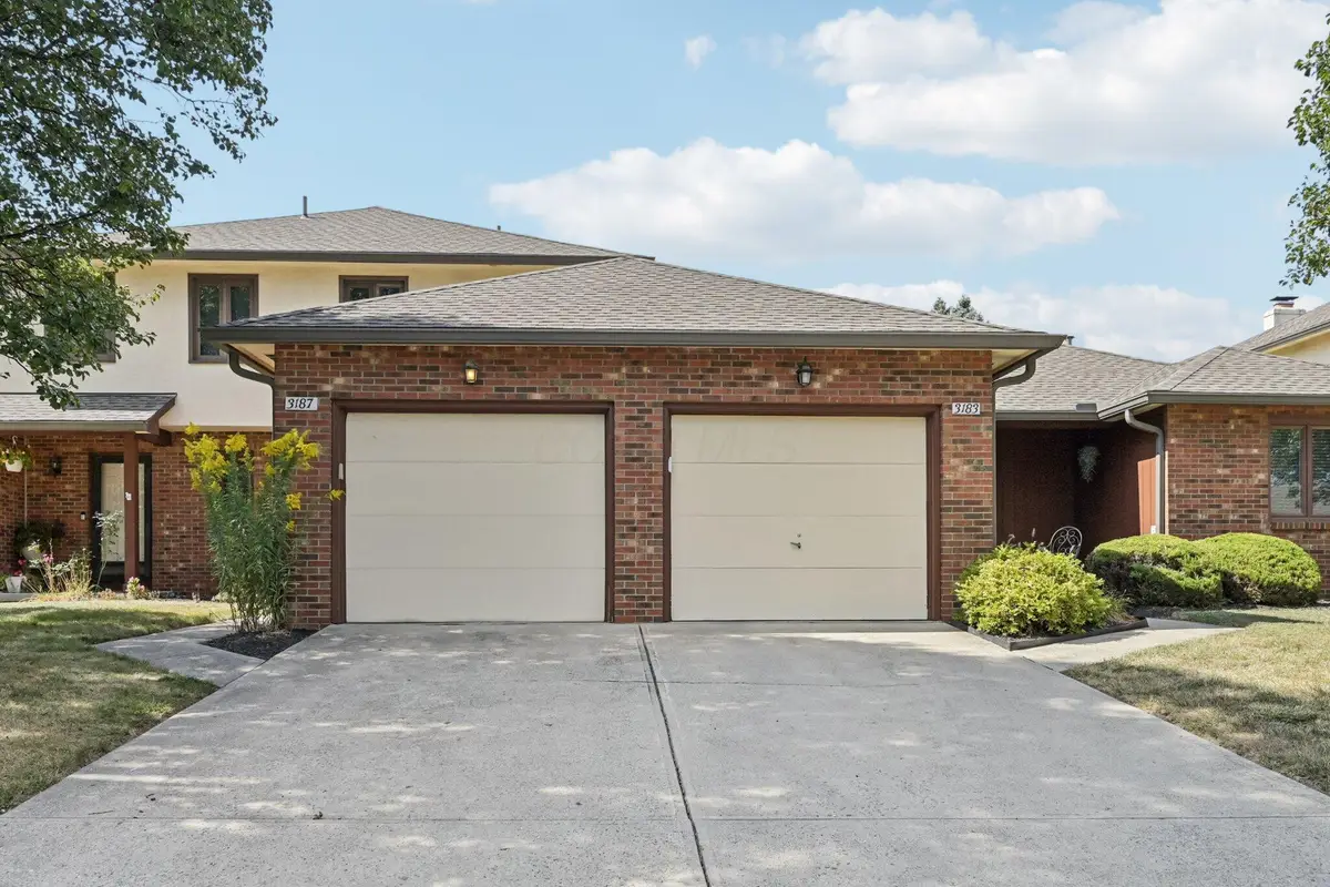 3187 Parkview Circle, Grove City, OH 43123 - Image #1