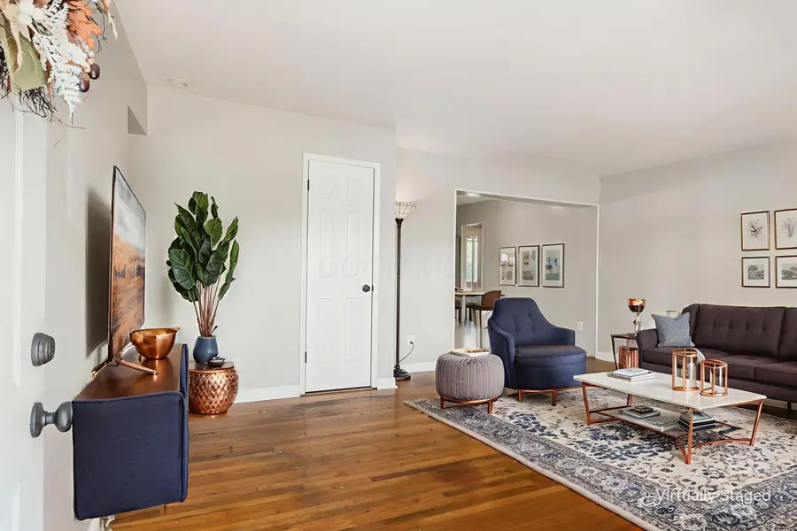 3114 Wessex Court, Columbus, OH 43232 - Image #3