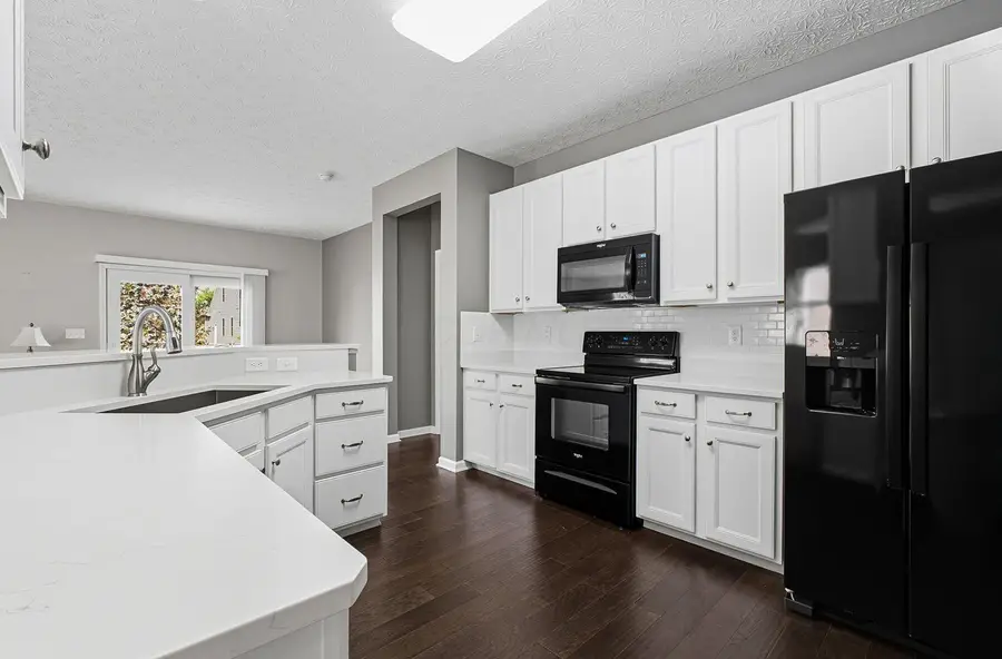 4879 Blossom Way, Grove City, OH 43123 - Image #3