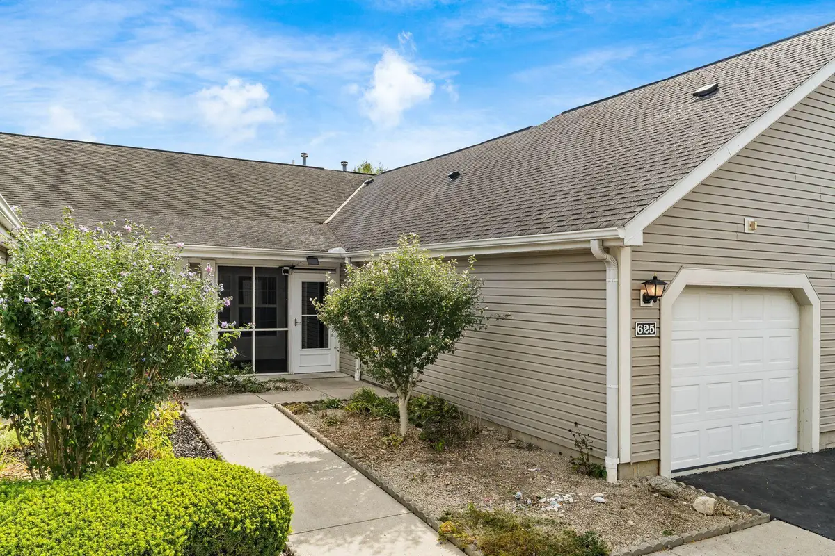 625 Kildow Court, Ashville, OH 43103 - Image #1