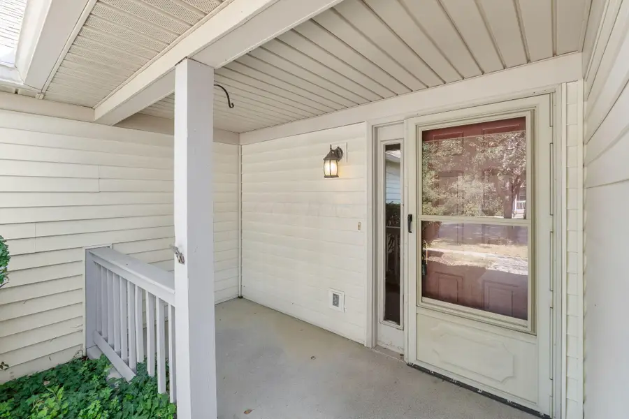 4512 White Leaf Way, Columbus, OH 43228 - Image #3