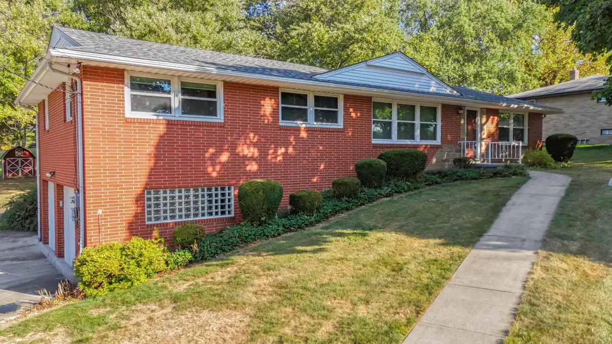 2670 Lombardi Avenue Sw, Canton, OH 44706 - #1