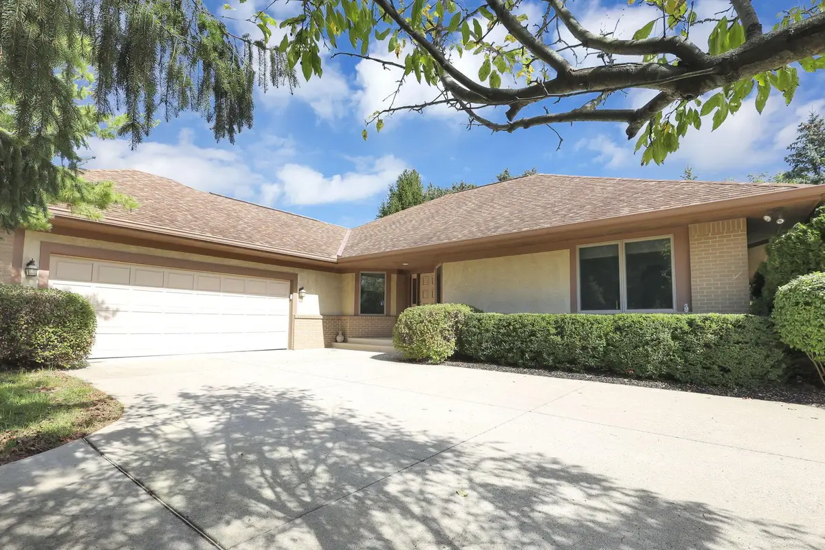 6050 Kentigern Court S, Dublin, OH 43017 - Image #1