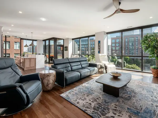 225 John H Mcconnell Boulevard, Columbus, OH 43215