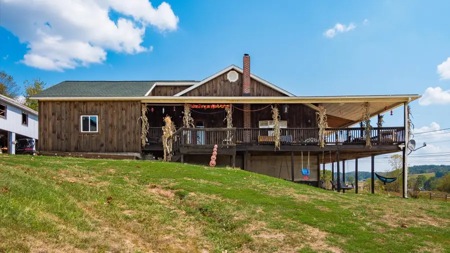 18513 Hobbler Lane, Lore City, OH 43755 - Image #3