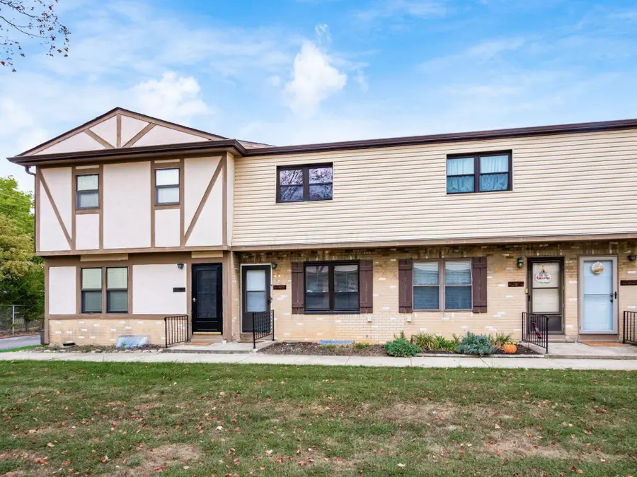 3815 Queen Anne Place, Grove City, OH 43123 - Image #2