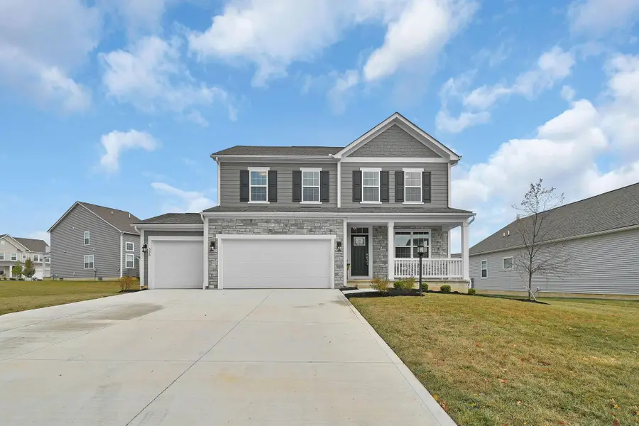 596 Courtright Drive E, Pickerington, OH 43147 - Image #2