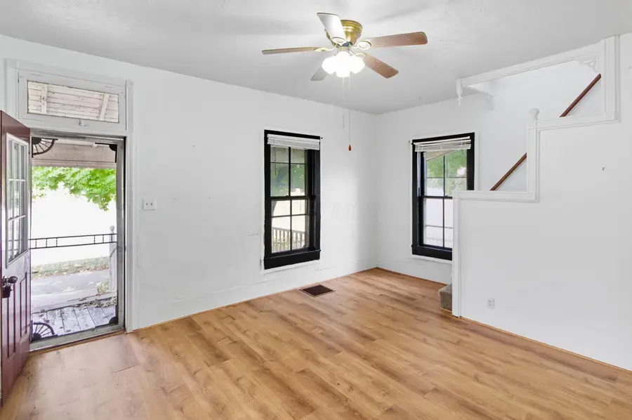 101 W 2nd Street, Frazeysburg, OH 43822 - Image #2