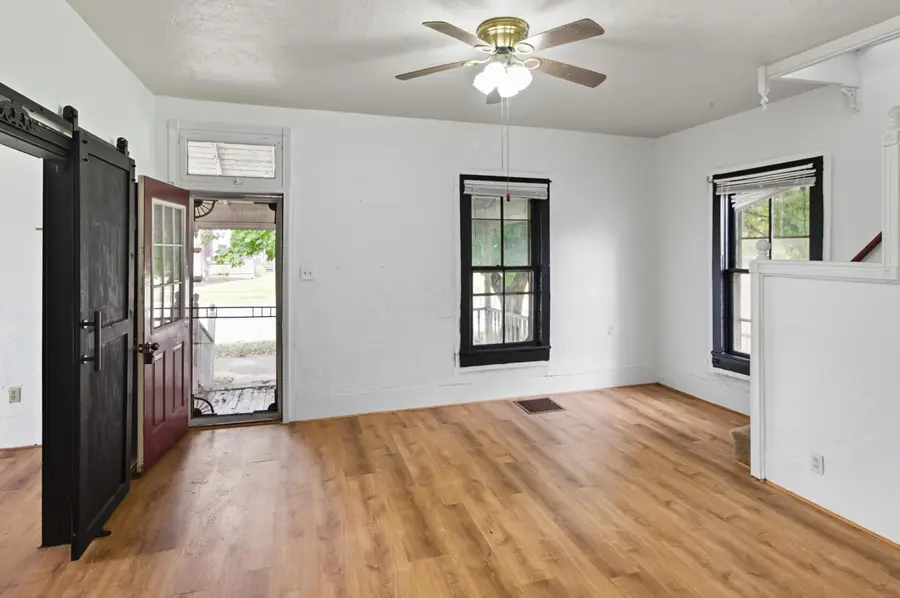 101 W 2nd Street, Frazeysburg, OH 43822 - Image #3