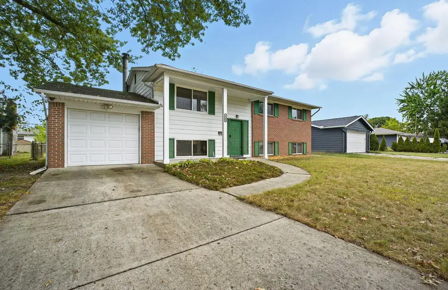 4885 Northtowne Boulevard, Columbus, OH 43229 - Image #2