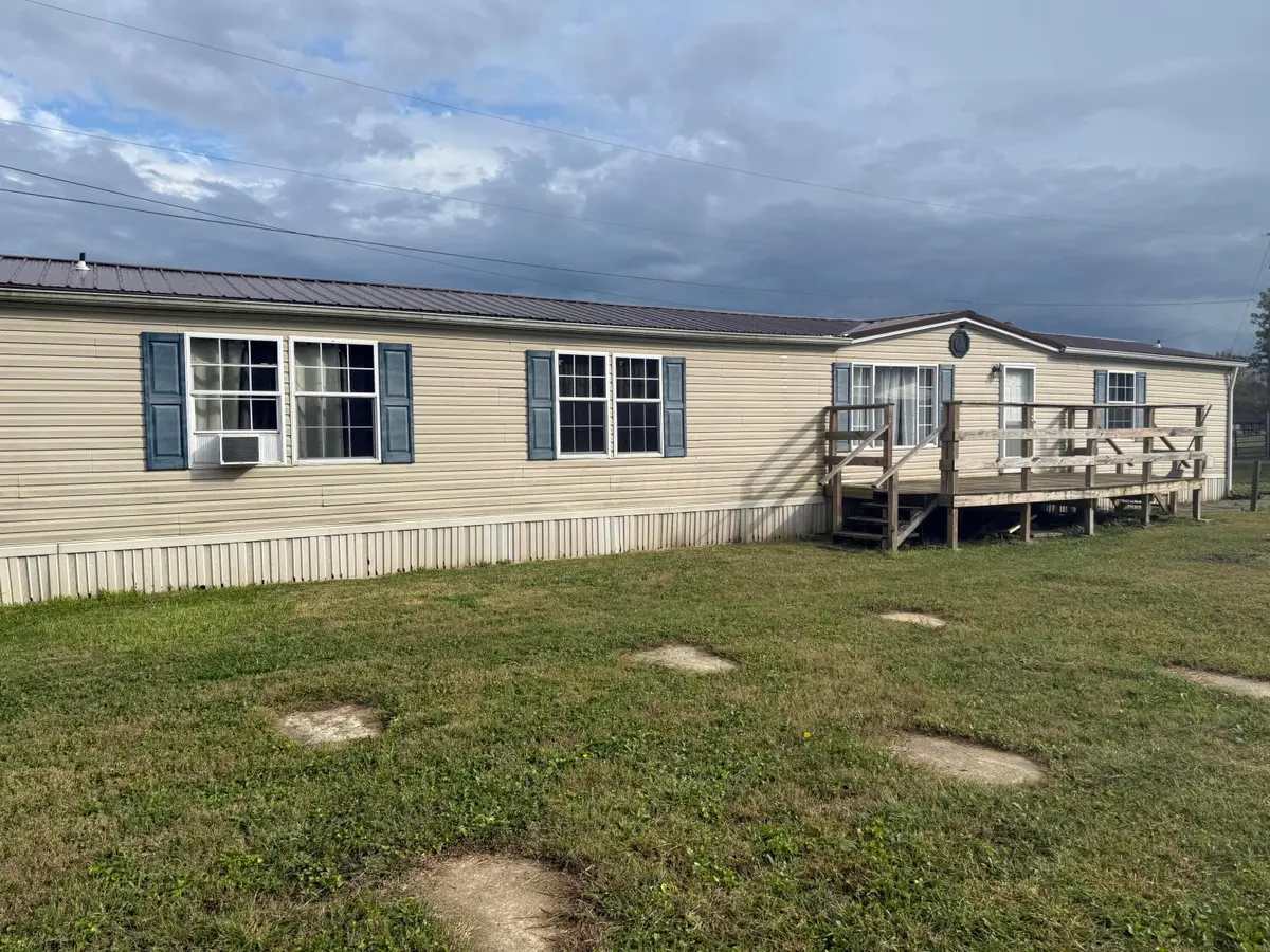 900 Charles Street, Logan, OH 43138 - Image #1