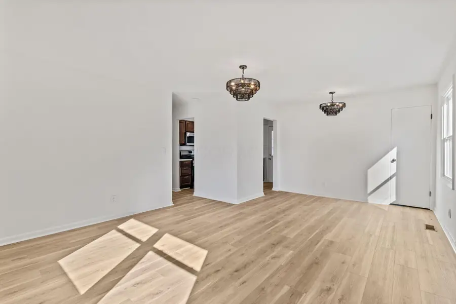 4236 Maplegrove Drive, Grove City, OH 43123 - Image #3