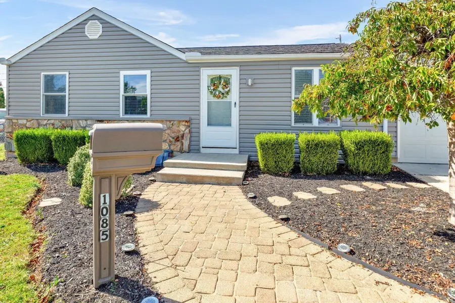 1085 Ardath Court, Columbus, OH 43228 - Image #2