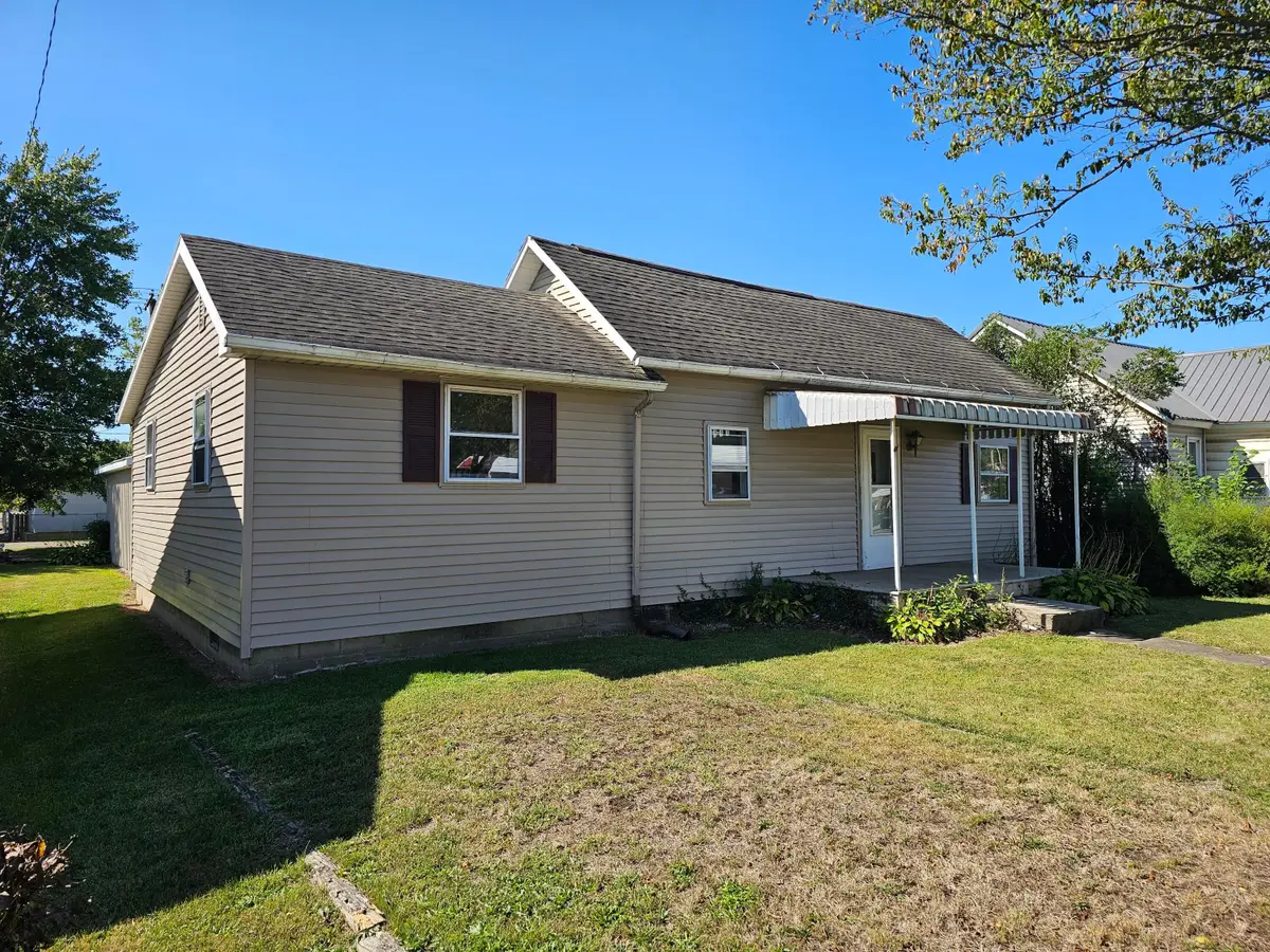 221 W Broadway Street, New Lexington, OH 43764 - Image #1