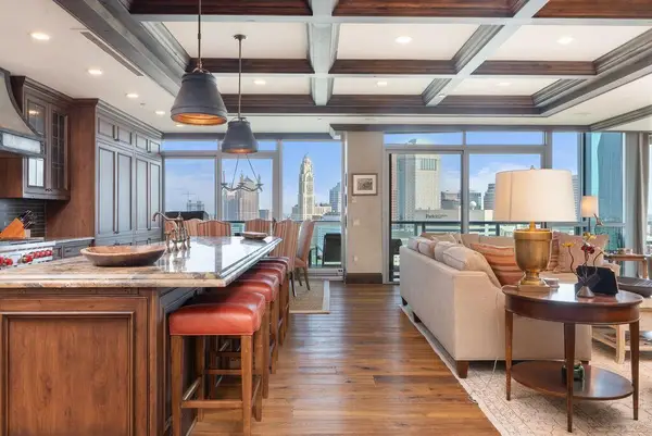 1 Miranova Place, Columbus, OH 43215