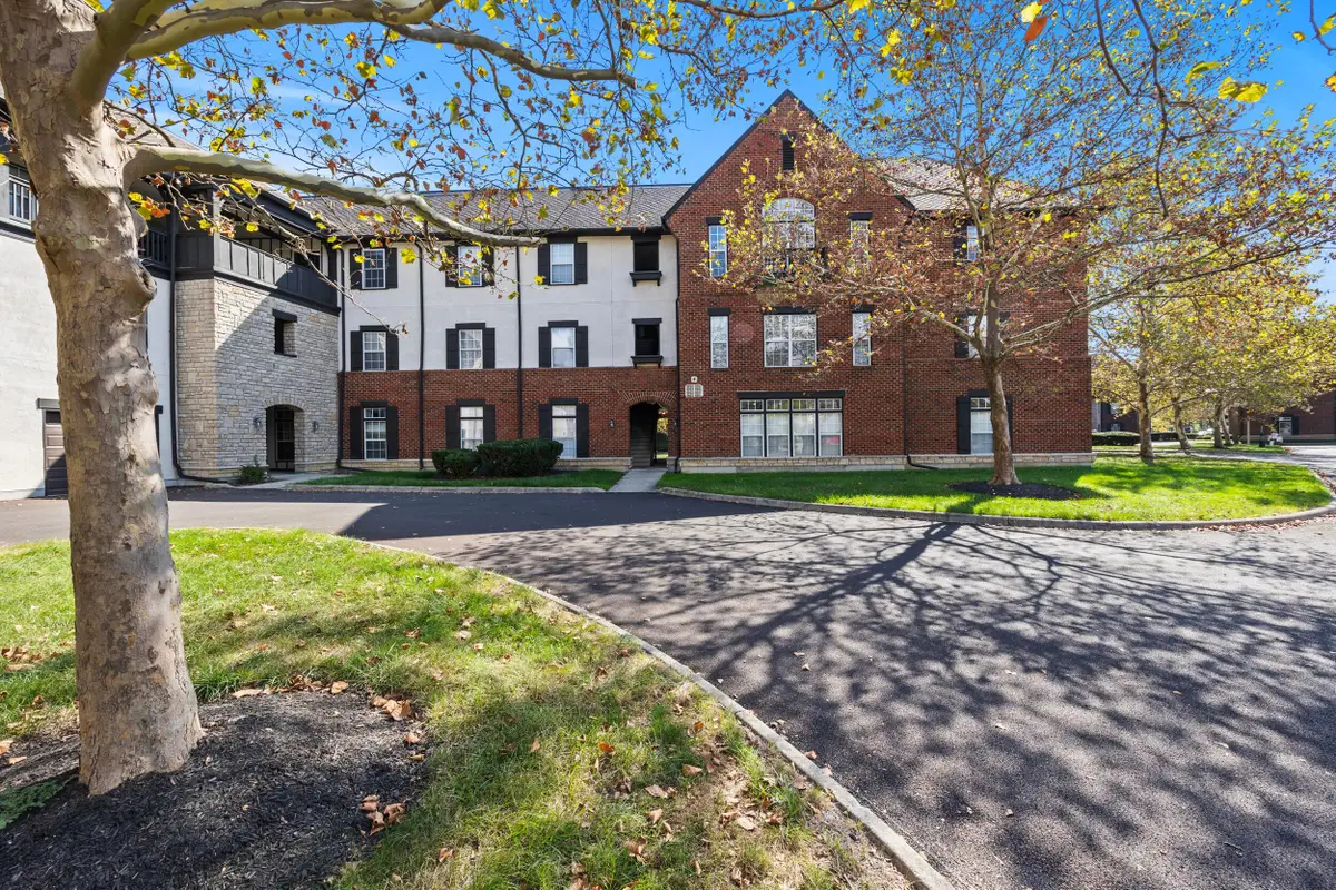 6049 Craughwell Lane, Dublin, OH 43017 - Image #1