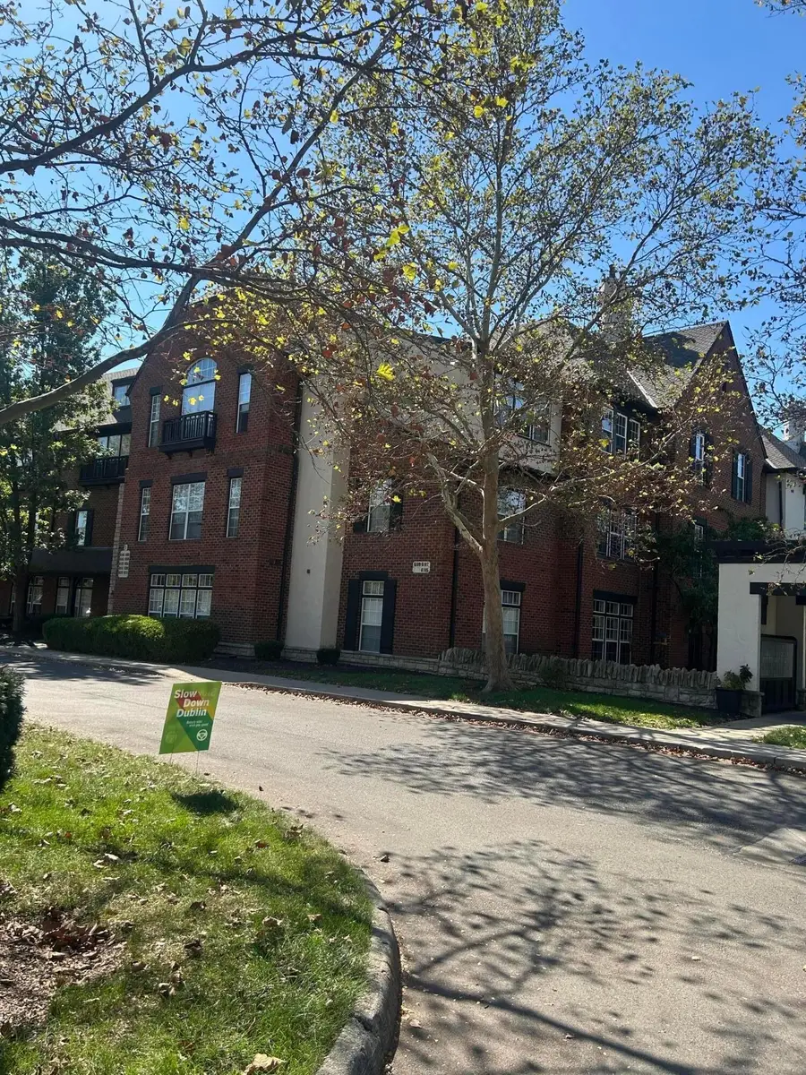 6049 Craughwell Lane, Dublin, OH 43017 - Image #2