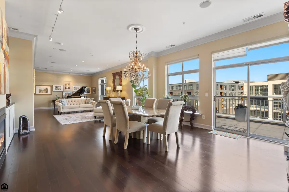 845 N High Street, Columbus, OH 43215 - Image #1