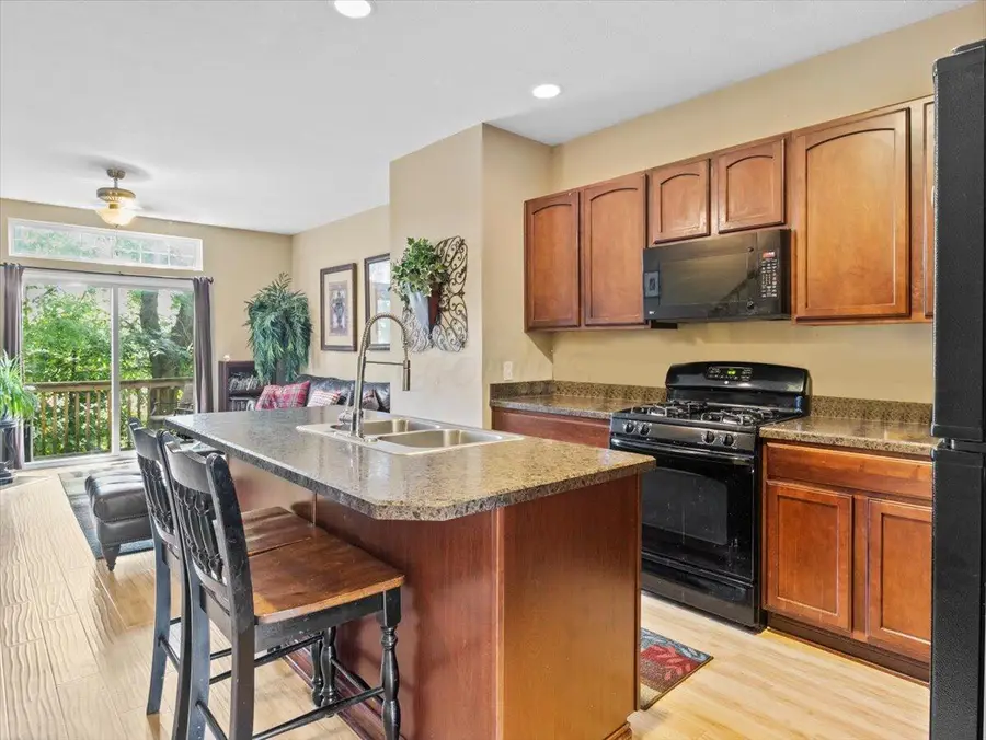 2741 Acarie Drive, Columbus, OH 43219 - Image #3