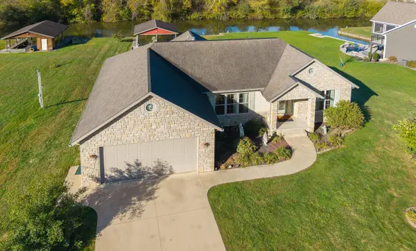 2863 Apple Valley Drive, Howard, OH 43028