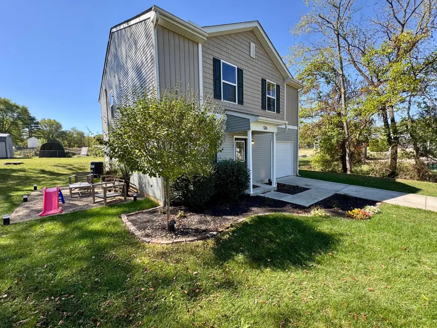 126 Twin Creek Way, Lancaster, OH 43130 - Image #2