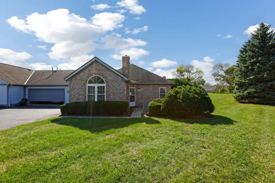 3820 Falls Circle Drive, Hilliard, OH 43026 - Image #2