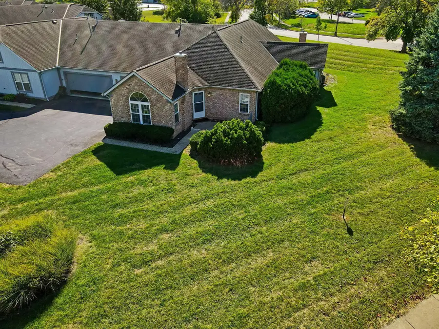 3820 Falls Circle Drive, Hilliard, OH 43026 - Image #3