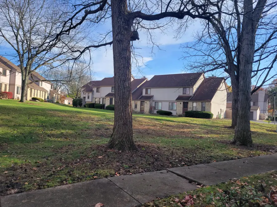 6279 Braiden Court, Columbus, OH 43213 - Image #3