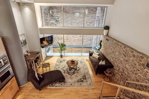 106 N High Street, Columbus, OH 43215