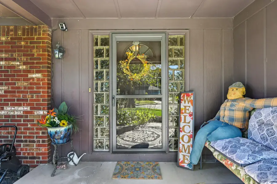 1800 Lakehill Court, Columbus, OH 43229 - Image #3