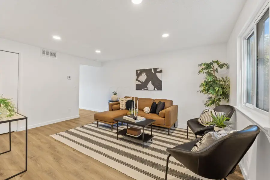 2173 Noe Bixby Road, Columbus, OH 43232 - Image #3