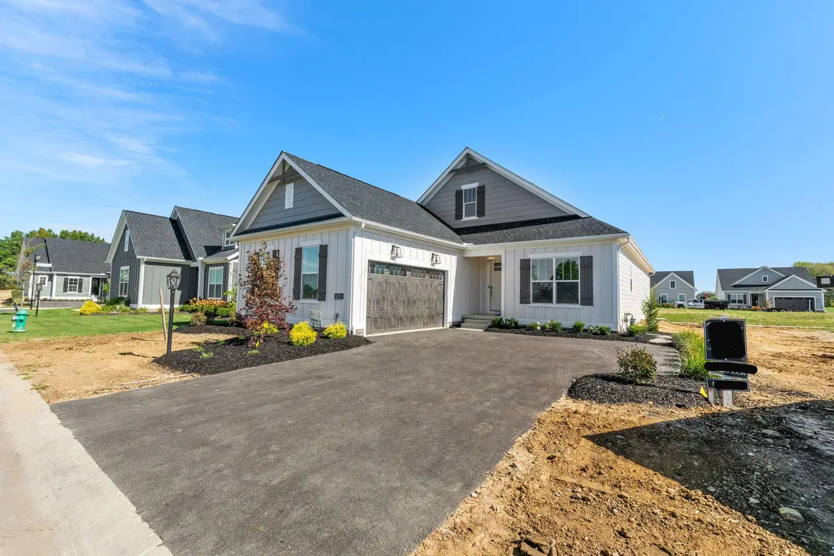 4275 Flamingo Drive, Lewis Center, OH 43035 - Image #1