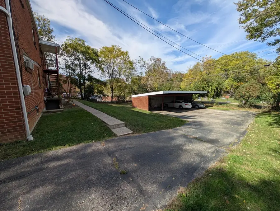 162 Broad Meadows Boulevard, Columbus, OH 43214 - Image #3