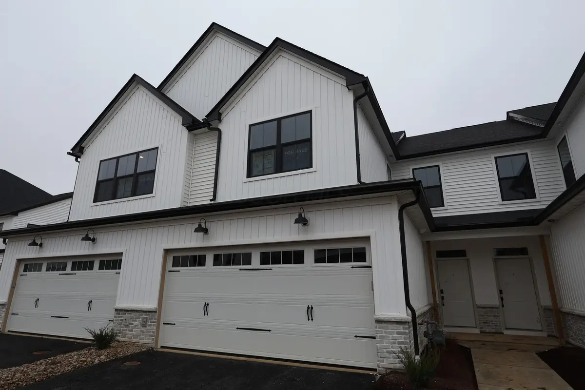 5488 Fawnsbury Court, Powell, OH 43065 - Image #1