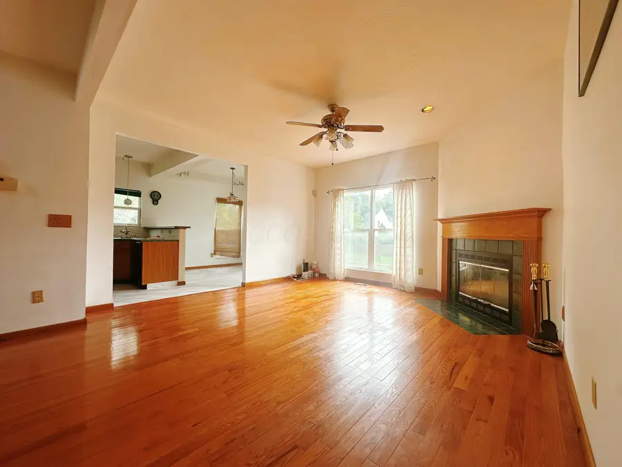 7568 Park Bend Court, Westerville, OH 43082 - Image #2