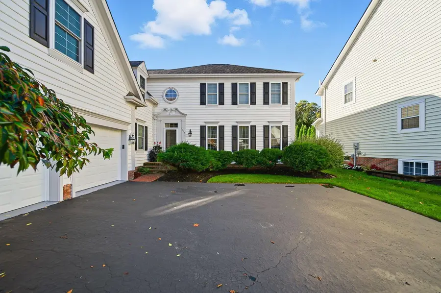 7033 Cunningham Drive, New Albany, OH 43054 - Image #3