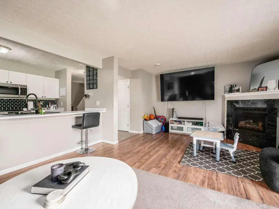 6154 Brice Park Drive, Canal Winchester, OH 43110 - Image #3