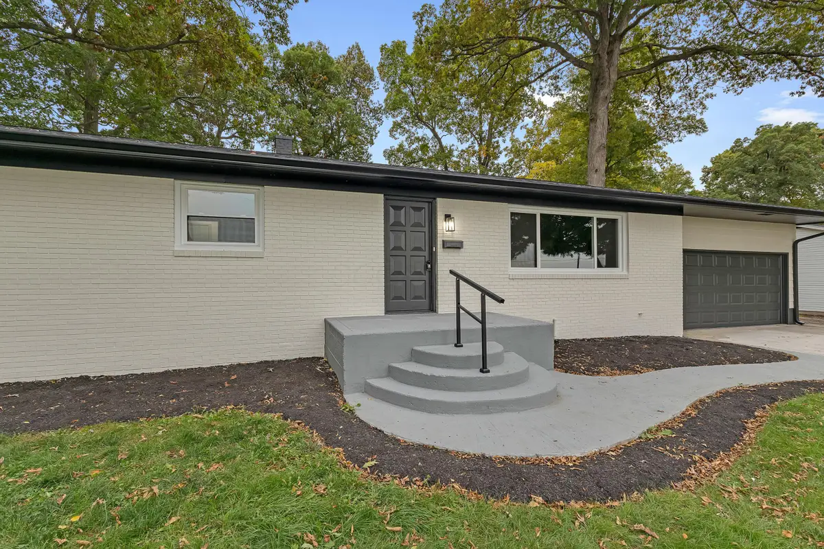 815 Irvin Shoots Road E, Marion, OH 43302 - Image #1