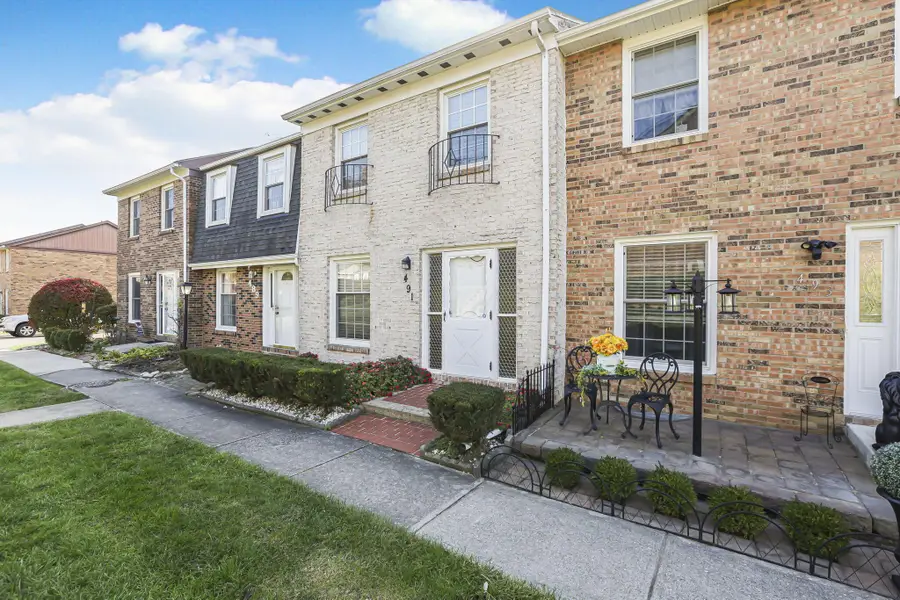 491 Clairbrook Avenue, Columbus, OH 43228 - Image #3