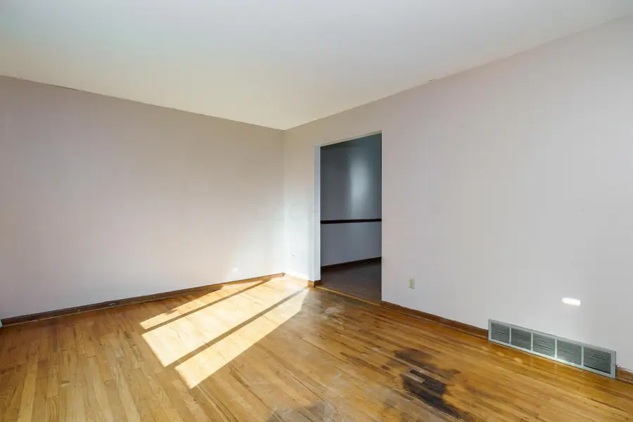 1084 Northfield Place S, Reynoldsburg, OH 43068 - Image #3