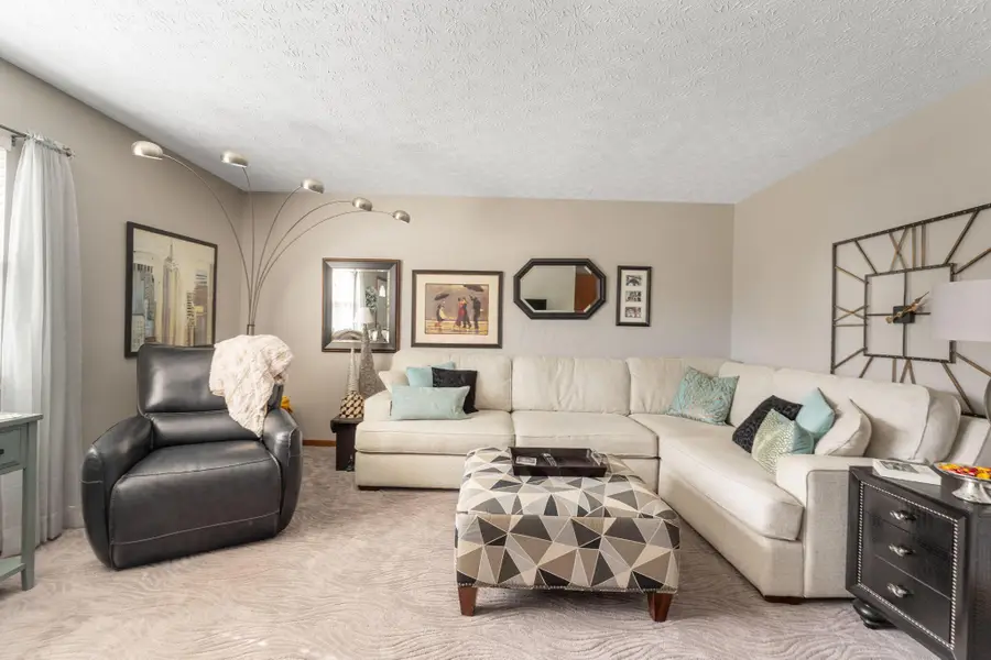 586 Willis Lane, Delaware, OH 43015 - Image #3