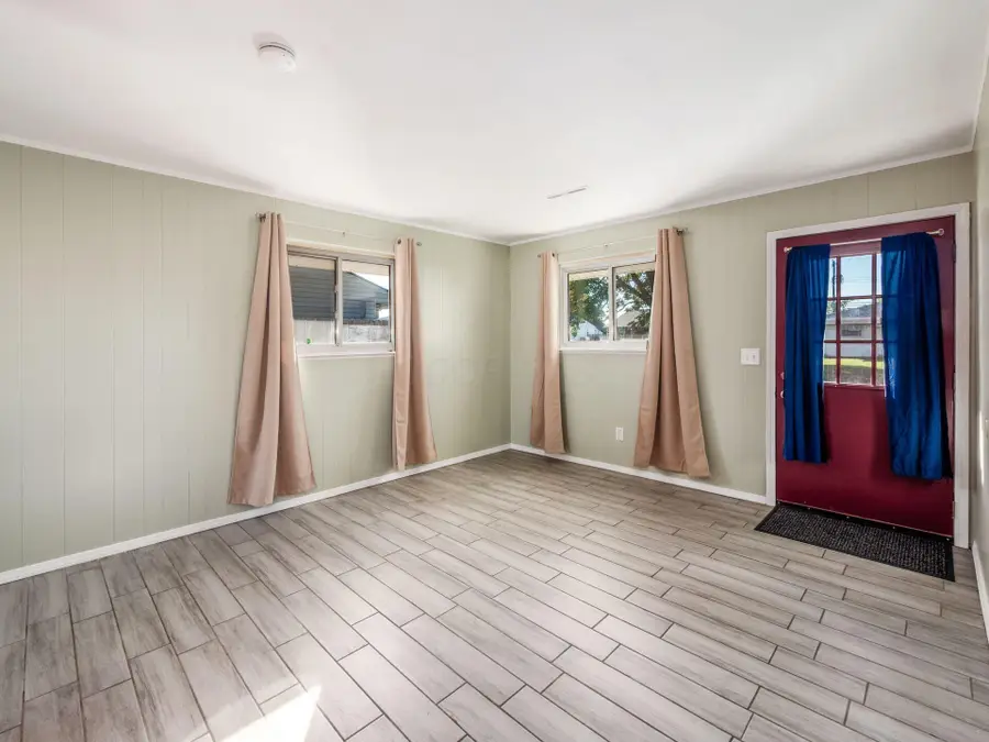 884 Bruckner Road, Columbus, OH 43207 - Image #2