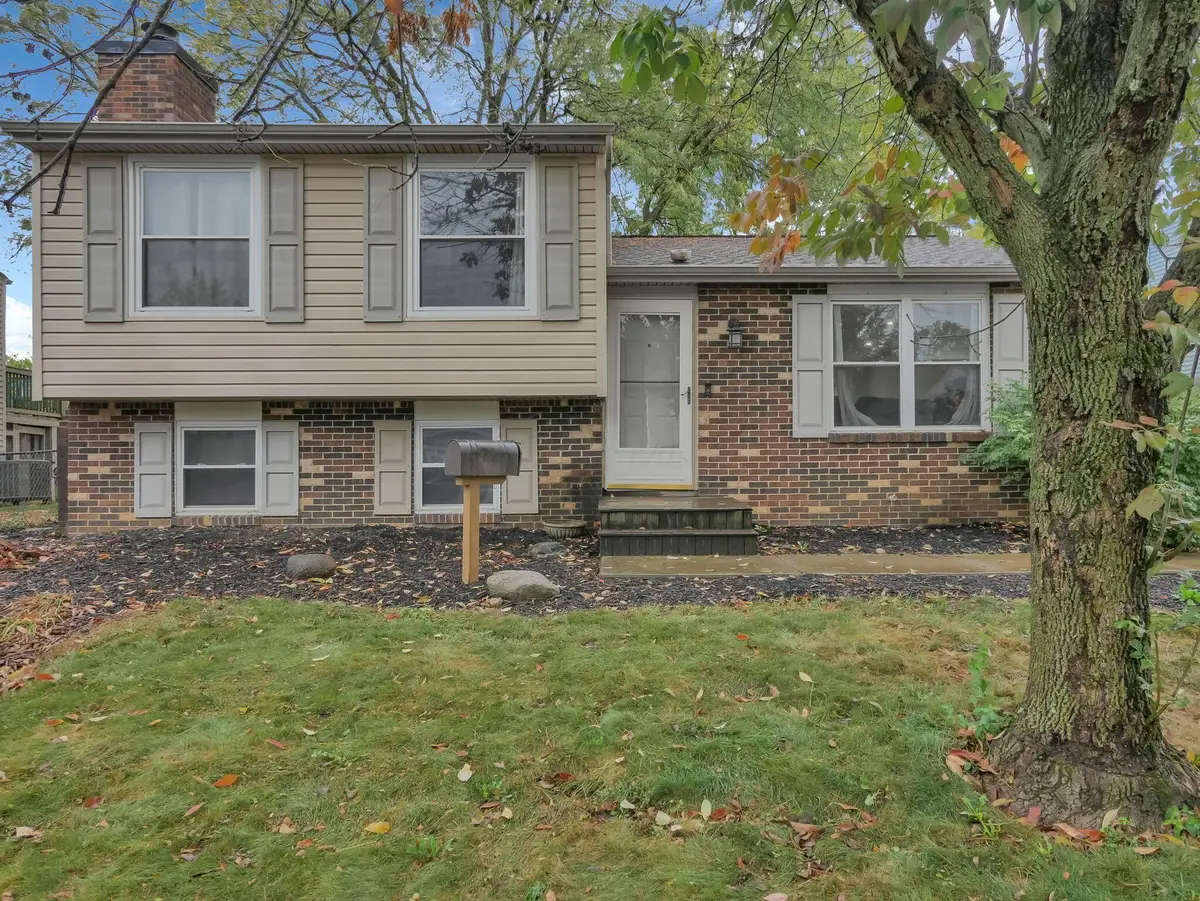 2272 Topaz Drive, Grove City, OH 43123 - Image #1
