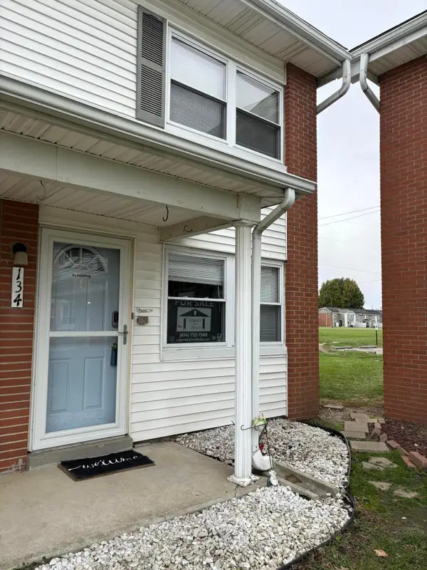 134 Buckeye Circle, Columbus, OH 43217