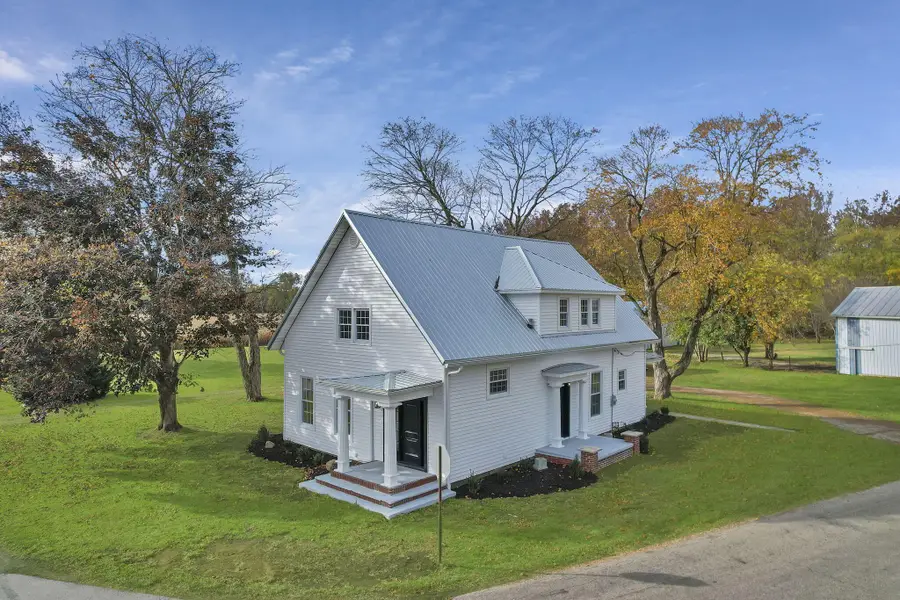 13919 Upper Fredericktown Road, Mount Vernon, OH 43050 - Image #2