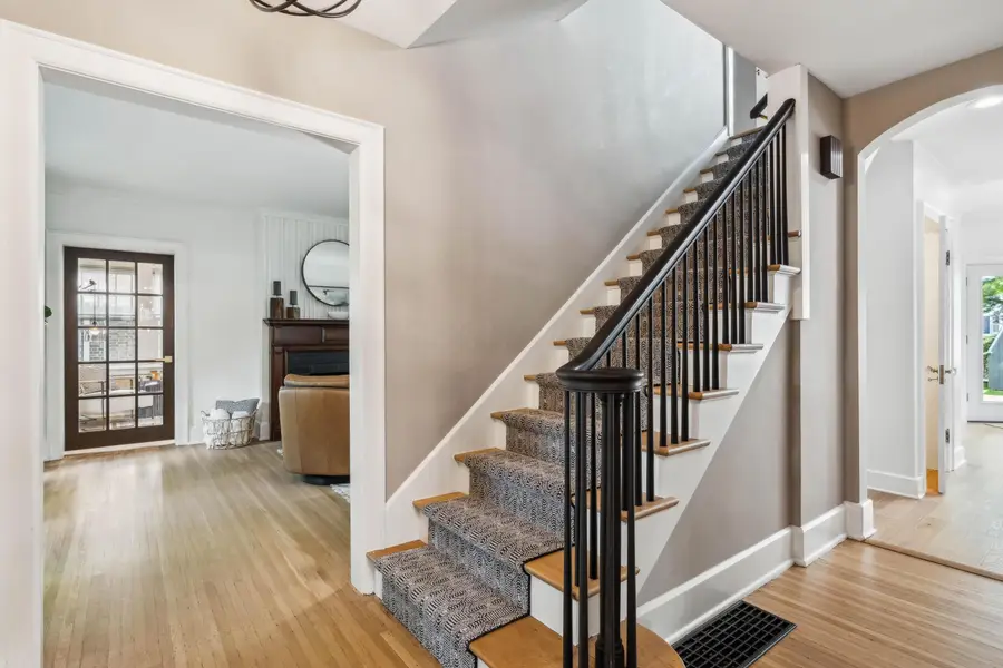 2564 Sherwood Road, Columbus, OH 43209 - Image #3