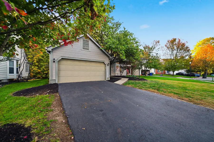 5406 Bullfinch Drive, Westerville, OH 43081 - Image #3