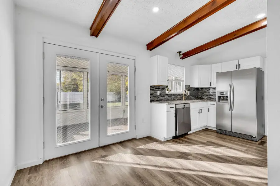 1993 Mountain Oak Road, Columbus, OH 43219 - Image #3